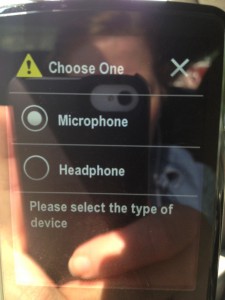 selecting video microphone / headphone input