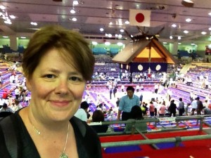 attending a sumo tourney