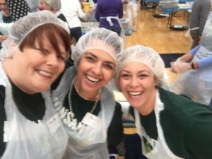 packing-meals-for-world-food-day